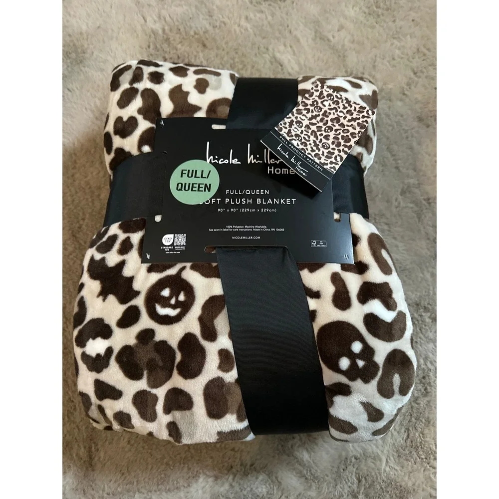 Nicole Miller Home Halloween Leopard Skull Plush Blanket Full Queen Brown Cream